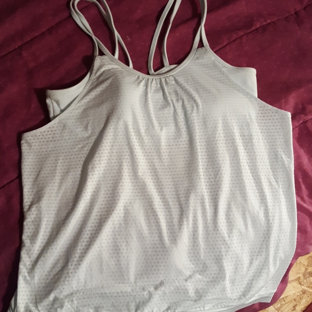 Athleta top